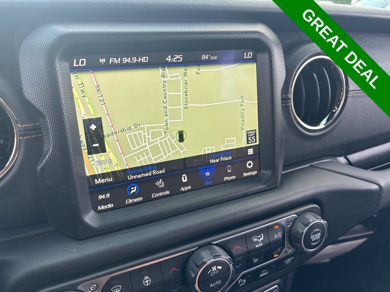 Used 2023 Jeep Wrangler Unlimited Sahara AWD/4WD image 21