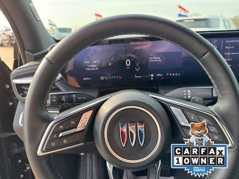Used 2025 Buick Enclave Preferred image 8