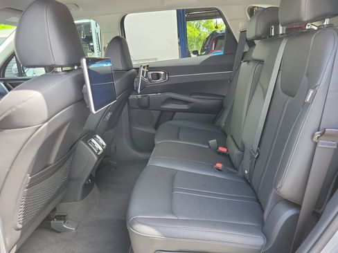 Certified 2026 Kia Sorento S FWD image 10