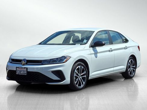 Used 2025 Volkswagen Jetta Sport FWD image 9