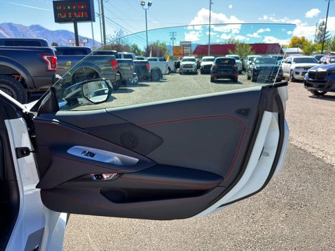 Used 2025 Chevrolet Corvette Stingray Coupe w/ 1LT image 8