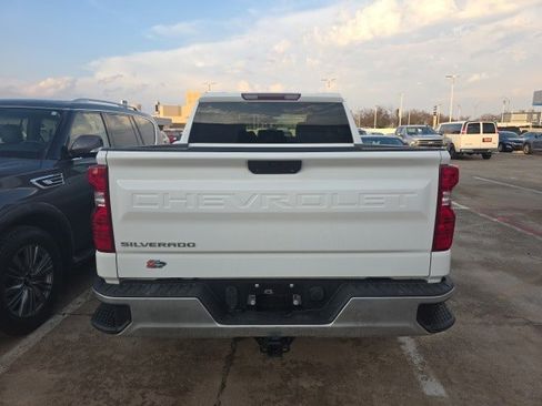 Used 2021 Chevrolet Silverado 1500 W/T w/ WT Value Package image 4