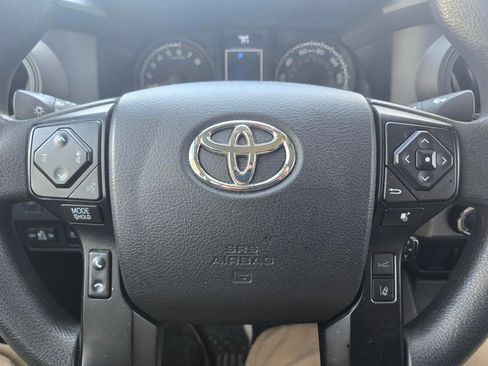 Used 2022 Toyota Tacoma SR AWD/4WD image 9