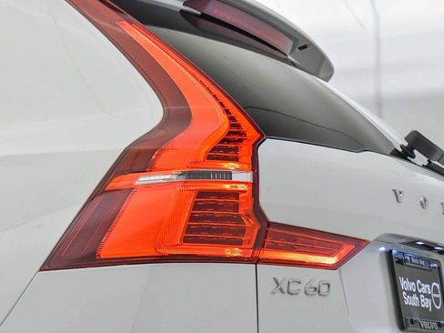 Certified 2025 Volvo XC60 T8 Plus w/ Protection Package Premier image 12
