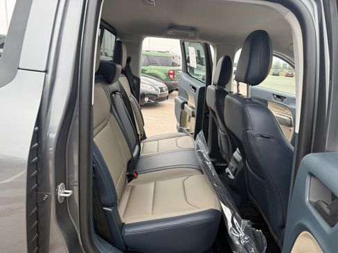 New 2026 Ford Maverick Lariat image 18