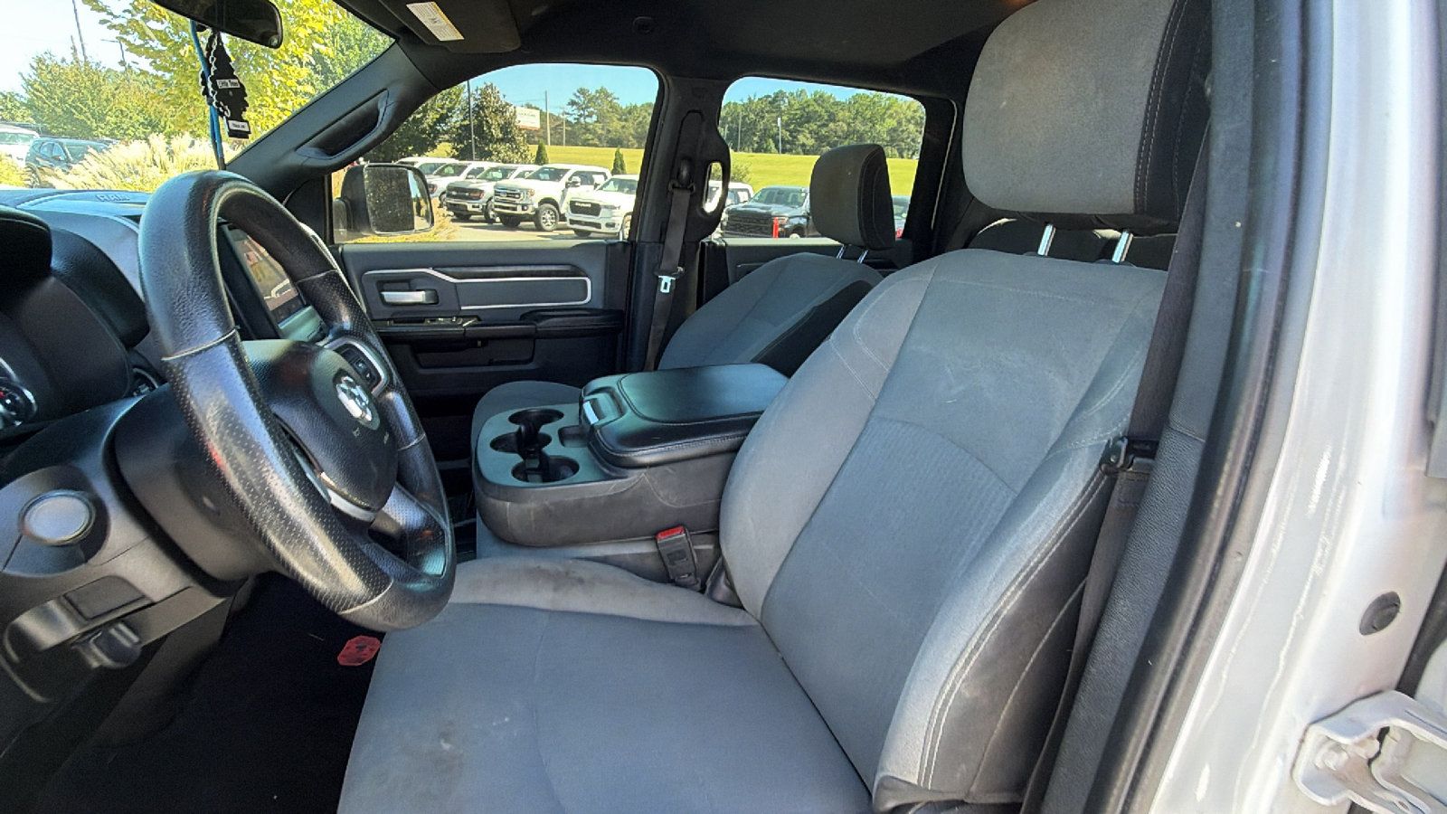 Used 2022 RAM 2500 Big Horn AWD/4WD image 17
