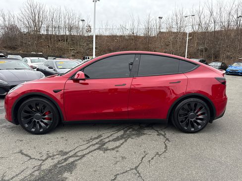 Used 2022 Tesla Model Y Performance image 4