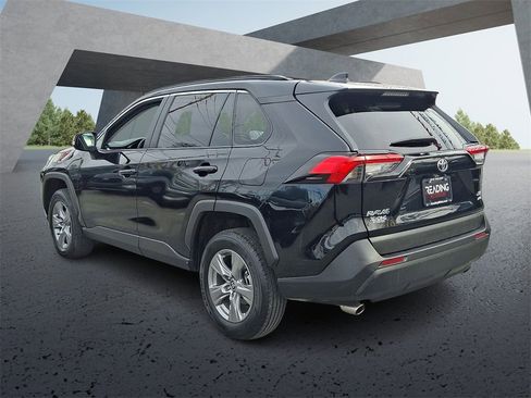 Used 2024 Toyota RAV4 XLE image 7