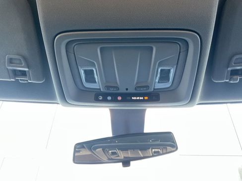 Used 2020 Chevrolet Silverado 1500 Custom w/ Custom Value Package RWD image 17