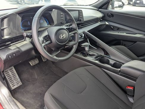 Used 2026 Hyundai Elantra SEL Sport Premium FWD image 25