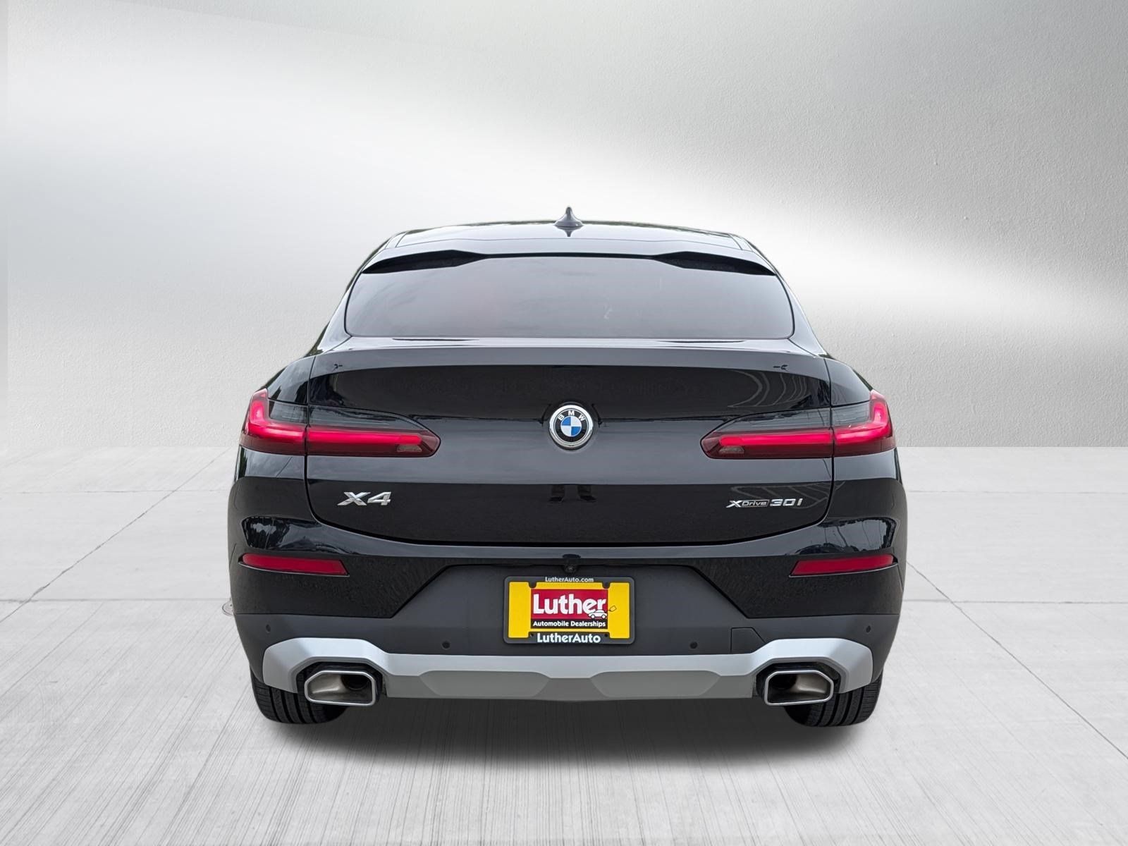Used 2024 BMW X4 xDrive30i w/ Premium Package AWD/4WD image 6