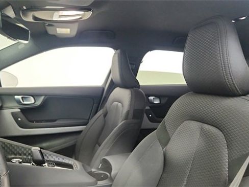 Used 2022 Polestar Polestar 2 w/ Pilot Package image 32