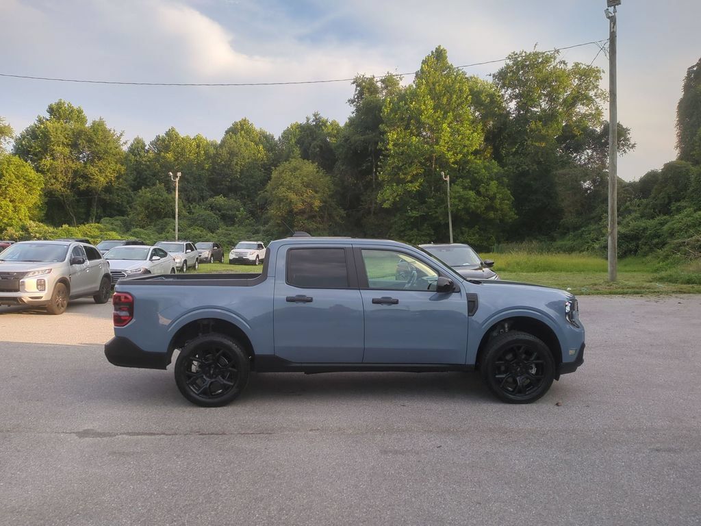 Used 2025 Ford Maverick XLT w/ Black Appearance Package AWD/4WD image 4