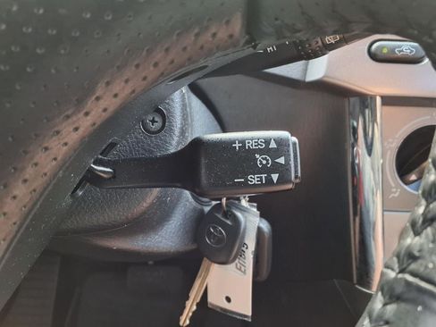 Used 2008 Toyota Matrix XR w/ Extra Value Pkg 1 FWD image 16