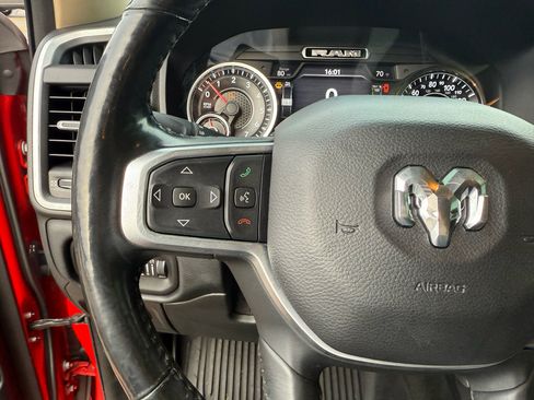 Used 2019 RAM 1500 Big Horn image 18