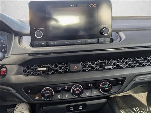 Used 2023 Honda Accord EX image 14