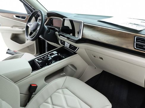 New 2026 Volkswagen Atlas SE image 33