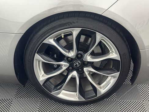 Used 2018 Lexus LC 500 Coupe w/ Sport Package RWD image 10