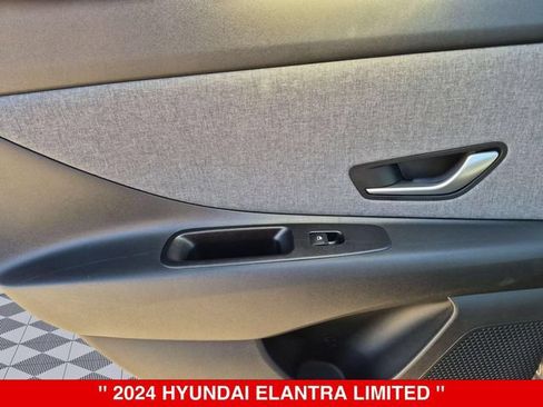 Used 2024 Hyundai Elantra Limited FWD image 30