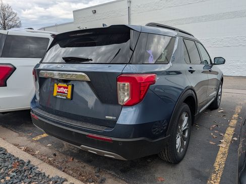 Used 2020 Ford Explorer XLT w/ Equipment Group 202A image 4