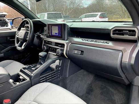 Used 2025 Toyota Tacoma SR5 image 14