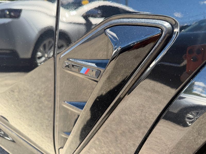 Used 2021 BMW X5 M Competition w/ Premium Package AWD/4WD image 21