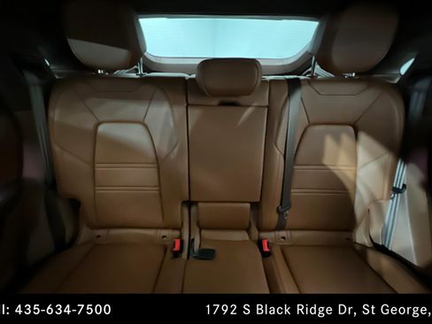 Used 2022 Porsche Cayenne Turbo AWD/4WD image 25