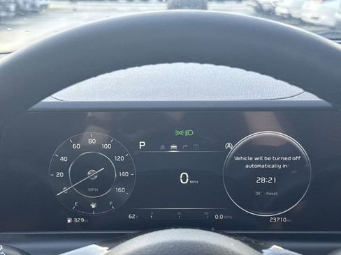 Used 2025 Kia Seltos EX w/ EX Sunroof Package image 15