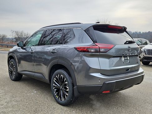 New 2026 Nissan Rogue SV image 4