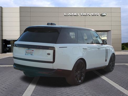 Used 2023 Land Rover Range Rover SE image 5