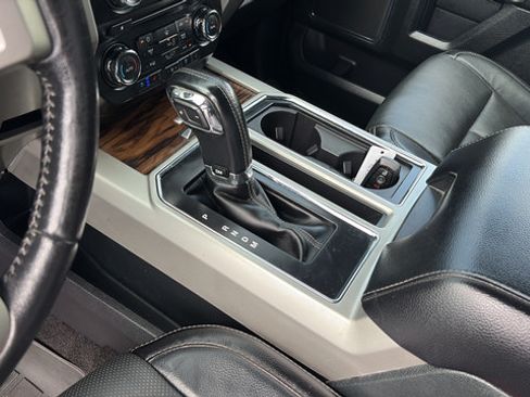 Used 2018 Ford F150 Lariat AWD/4WD image 14