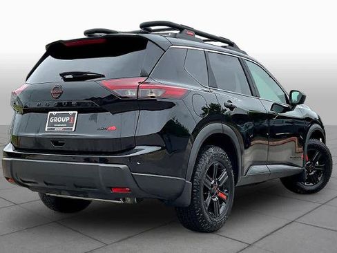 Certified 2025 Nissan Rogue SV image 13