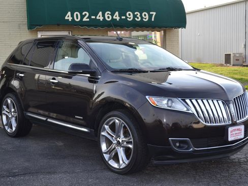 Used 2015 Lincoln MKX AWD w/ Equipment Group 102A image 12