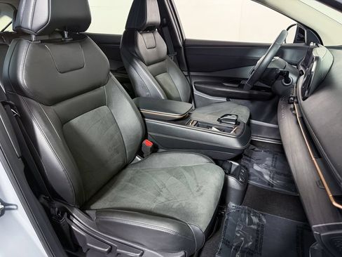 Certified 2024 Nissan Ariya AWD image 15
