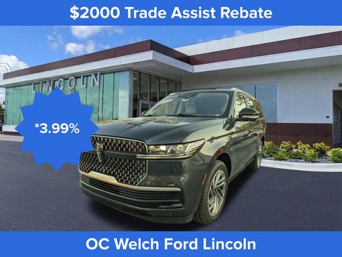 Certified 2025 Lincoln Navigator Reserve image 9