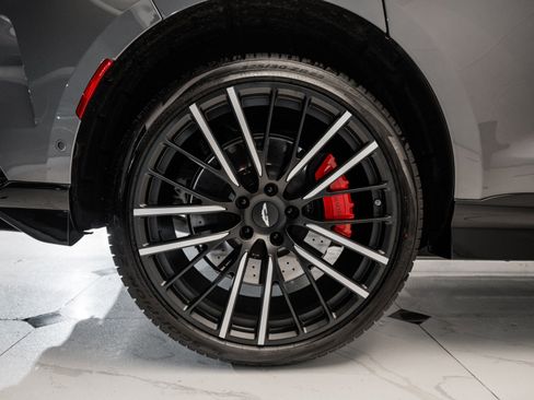 Used 2025 Aston Martin DBX 707 image 48