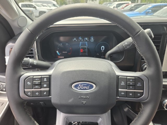 New 2026 Ford F250 Lariat w/ Black Appearance Package AWD/4WD image 30