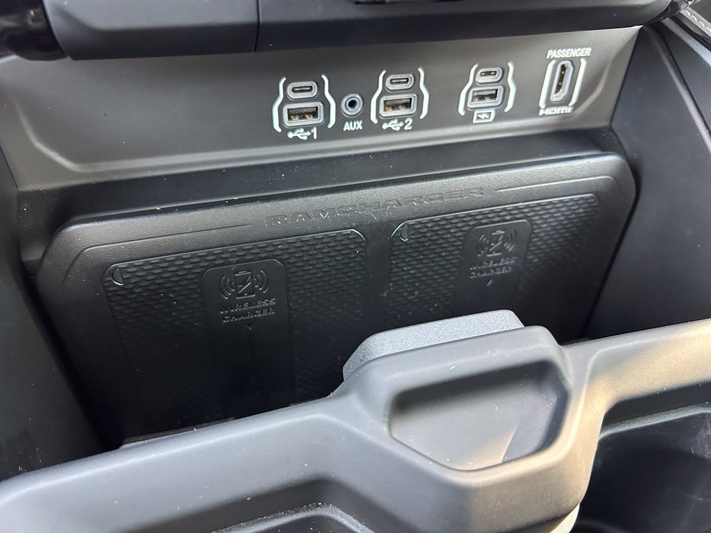 Used 2025 RAM 1500 Limited AWD/4WD image 46