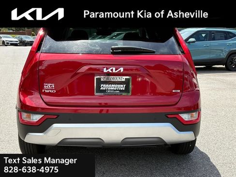 Certified 2025 Kia Niro EX FWD image 5