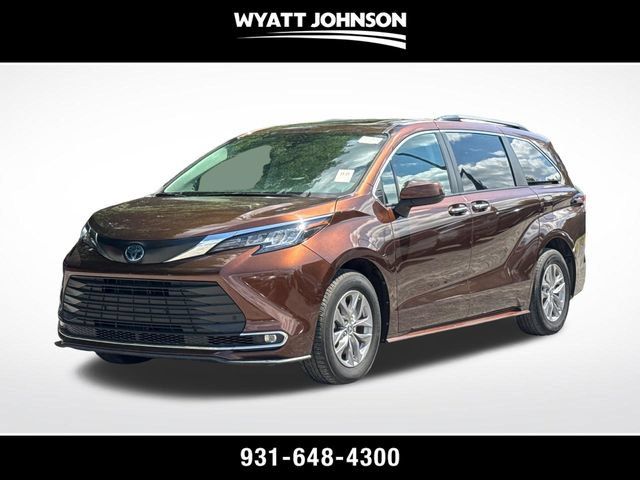 Used 2023 Toyota Sienna XLE FWD 360° Tour