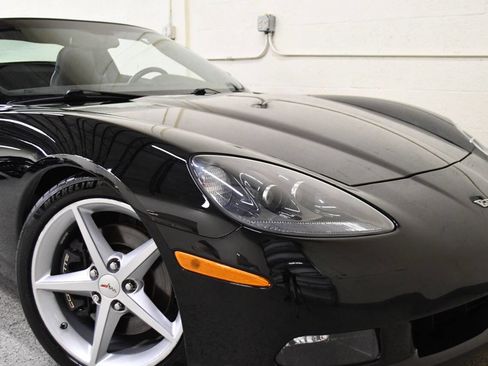 Used 2011 Chevrolet Corvette Coupe w/ 1LT image 26