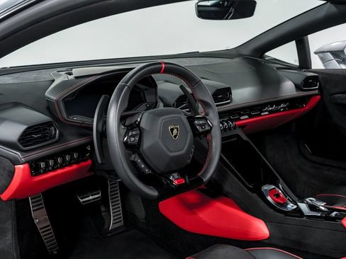 Used 2023 Lamborghini Huracan Tecnica RWD image 12