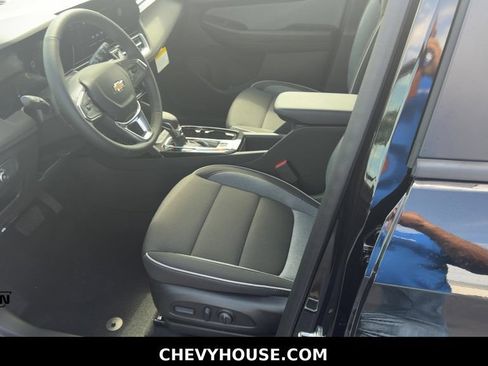 New 2026 Chevrolet TrailBlazer LT w/ Convenience Package FWD image 11