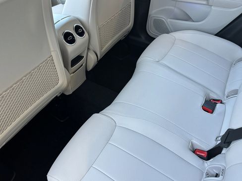 Certified 2025 Mercedes-Benz GLA 250 4MATIC image 19