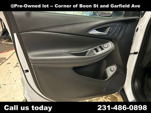 Used 2020 Buick Encore GX Essence w/ Advanced Technology Package AWD/4WD image 15