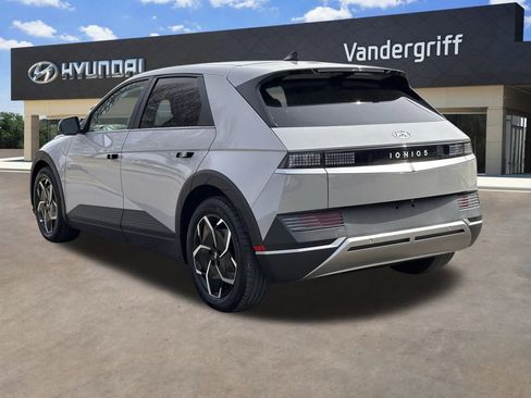 Certified 2023 Hyundai Ioniq 5 SE image 8