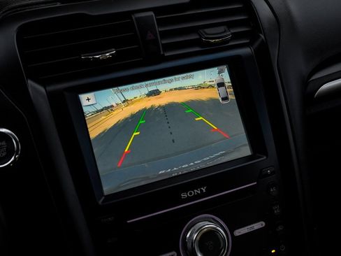 Used 2017 Ford Fusion Titanium image 30