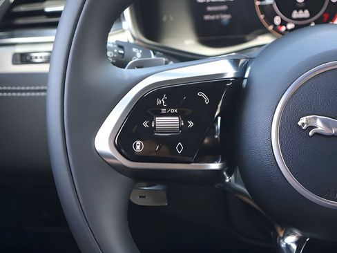 New 2026 Jaguar F-PACE R-Dynamic S AWD/4WD image 20