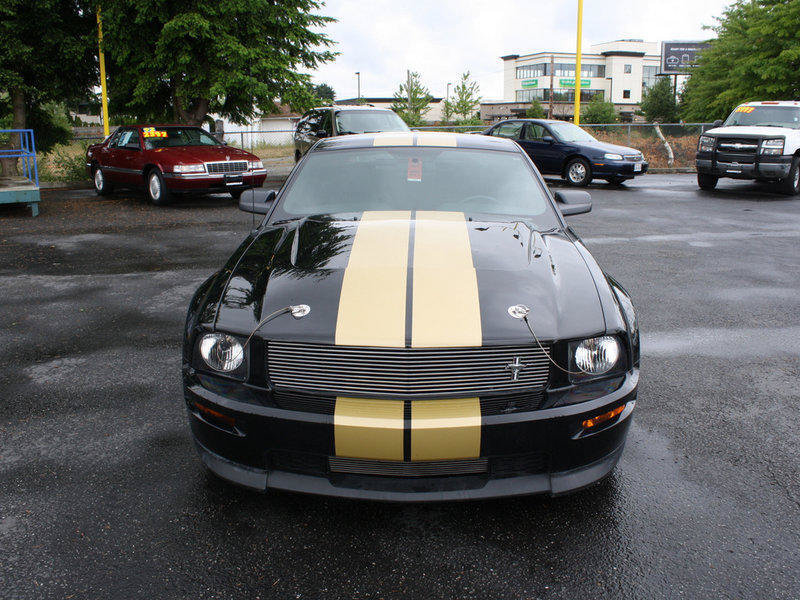 Used 2006 Ford Mustang GT RWD image 2