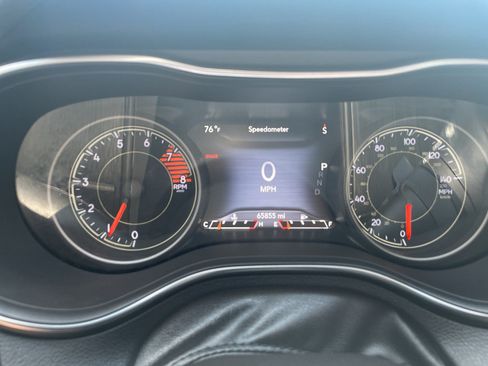 Used 2019 Jeep Cherokee Limited AWD/4WD image 22